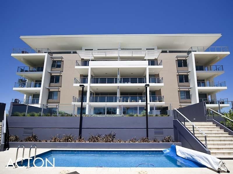 14/20 Enderby Close, North Coogee WA 6163
