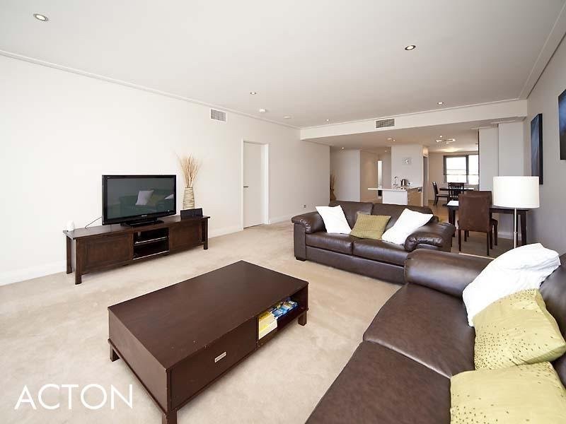 14/20 Enderby Close, North Coogee WA 6163