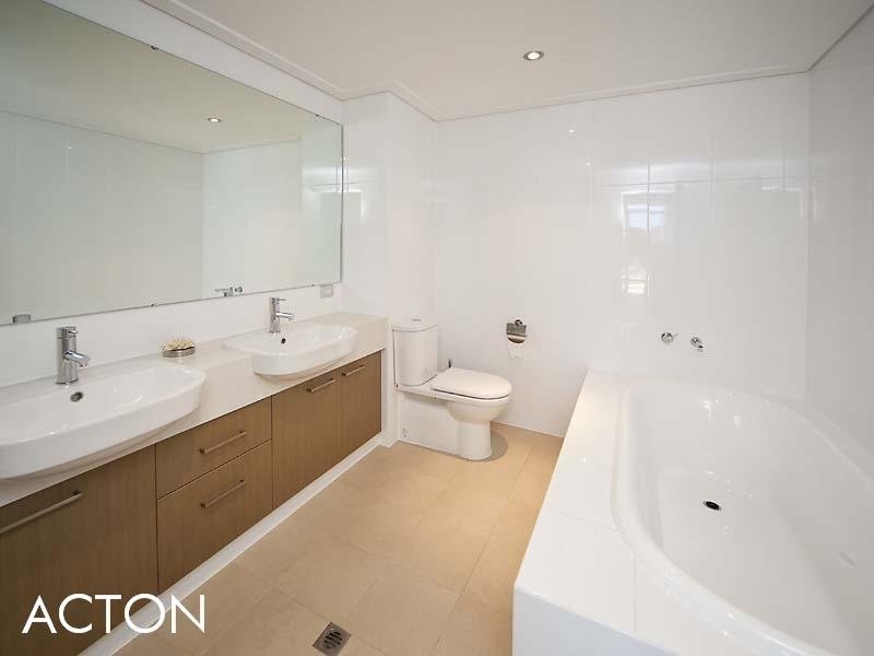 14/20 Enderby Close, North Coogee WA 6163