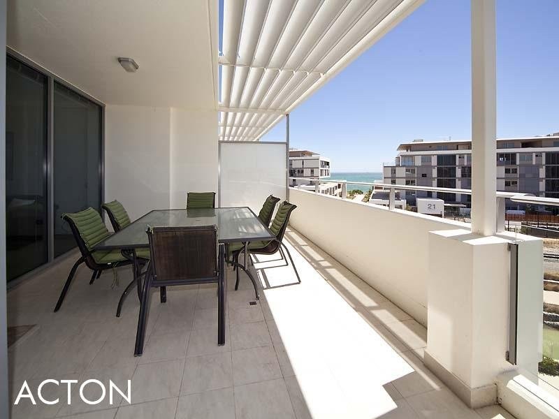 14/20 Enderby Close, North Coogee WA 6163