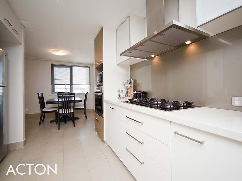 14/20 Enderby Close, North Coogee WA 6163