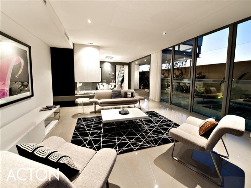 16 Leonidas Road, North Coogee WA 6163