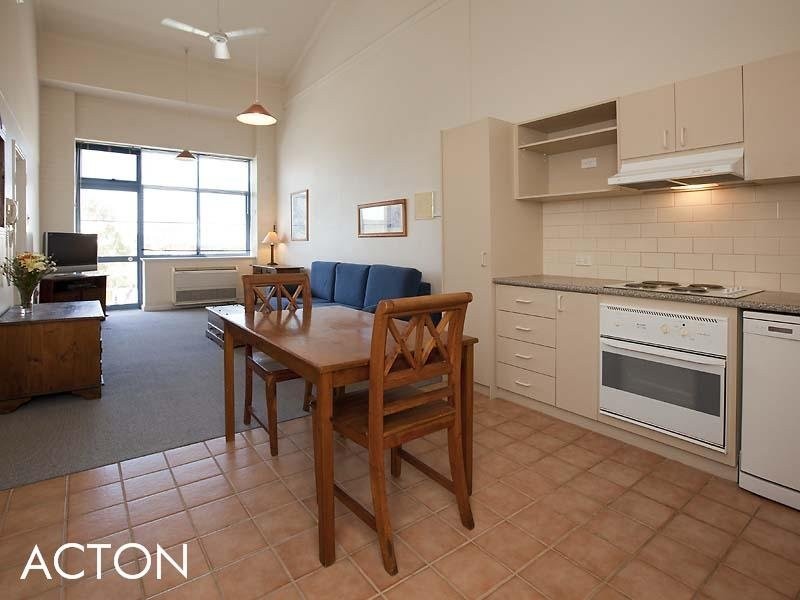 8/330 South Terrace, South Fremantle WA 6162