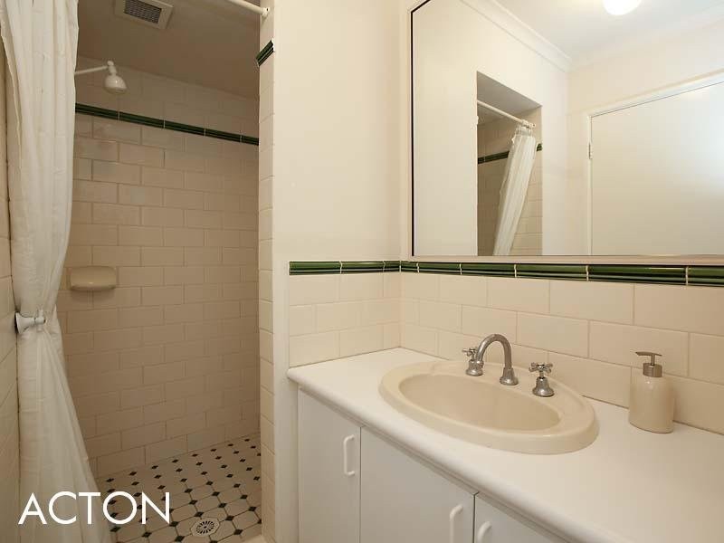 8/330 South Terrace, South Fremantle WA 6162
