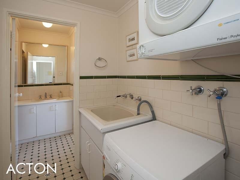 8/330 South Terrace, South Fremantle WA 6162
