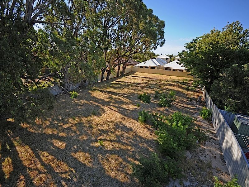 50 Penguin Road, Shoalwater WA 6169