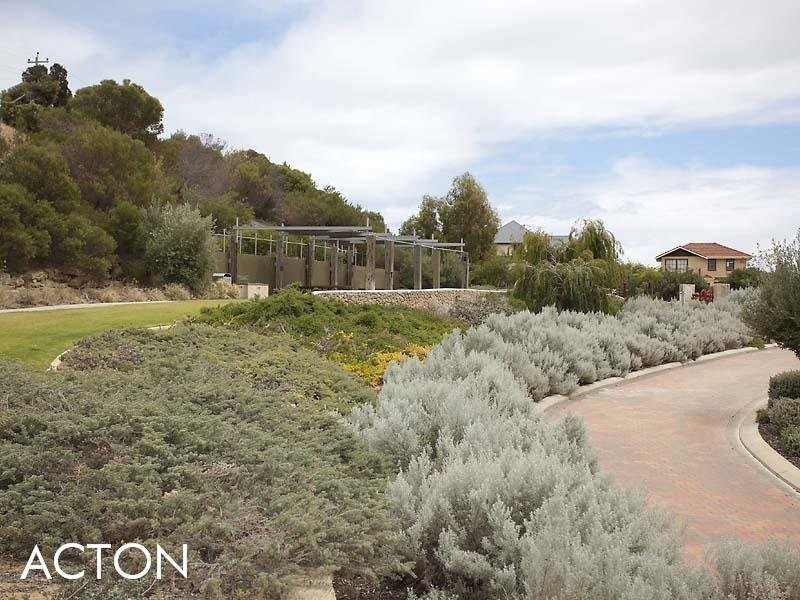 42/1 Longford Road, Beaconsfield WA 6162