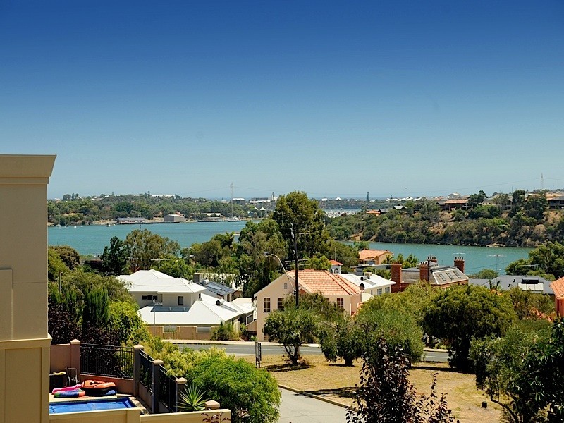 7 Reserve Street, Bicton WA 6157