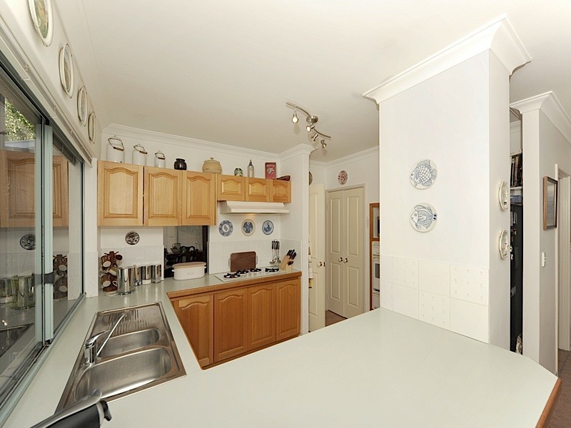 7 Reserve Street, Bicton WA 6157