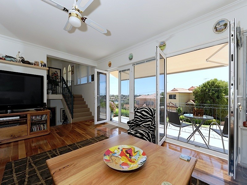 7 Reserve Street, Bicton WA 6157