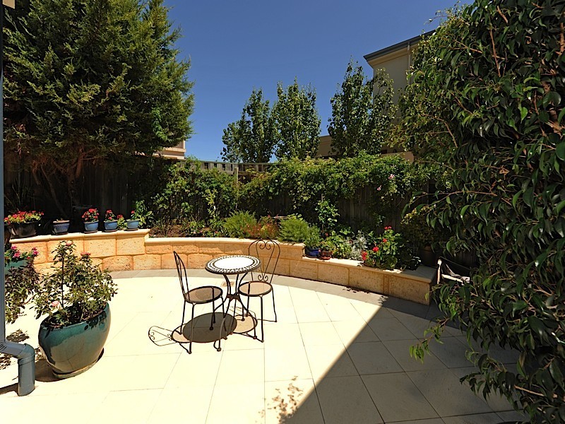 7 Reserve Street, Bicton WA 6157