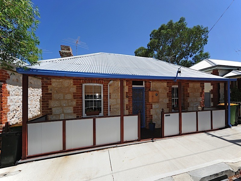 9 Rueben Street, Beaconsfield WA 6162