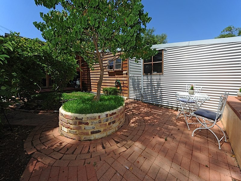 9 Rueben Street, Beaconsfield WA 6162