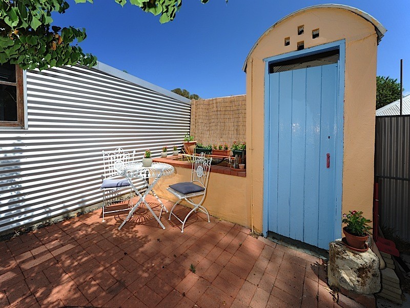 9 Rueben Street, Beaconsfield WA 6162