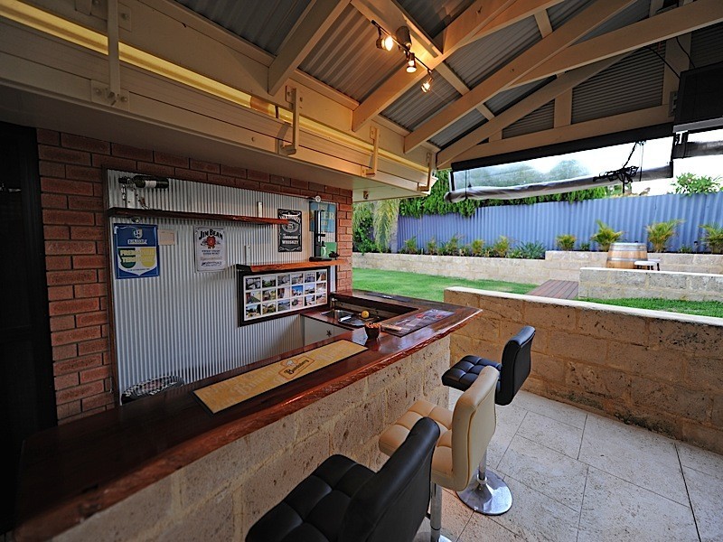 2 Cumbor Way, Samson WA 6163