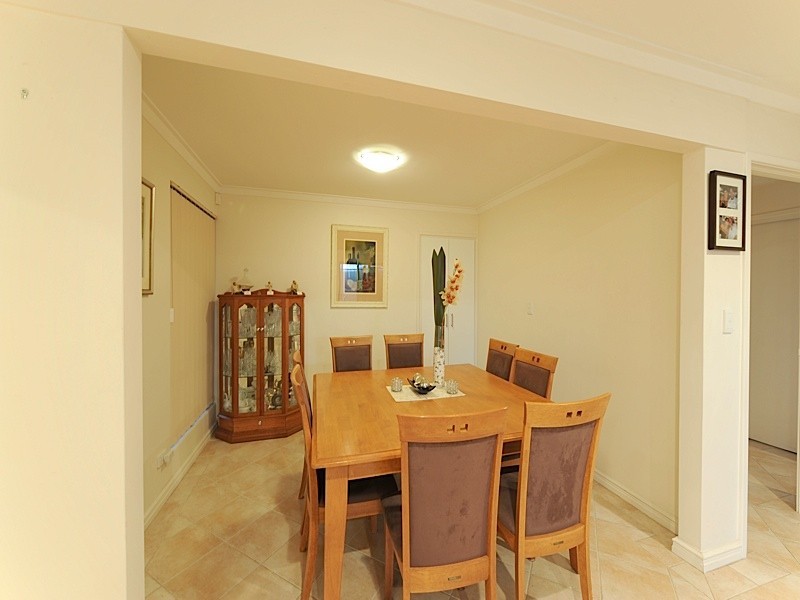 2 Cumbor Way, Samson WA 6163