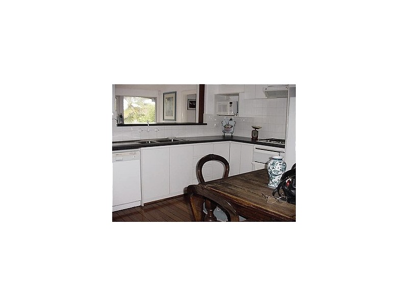 112 Todd Avenue, Como WA 6152