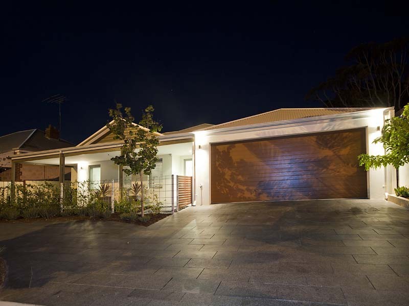 198 Hampton Road, Beaconsfield WA 6162