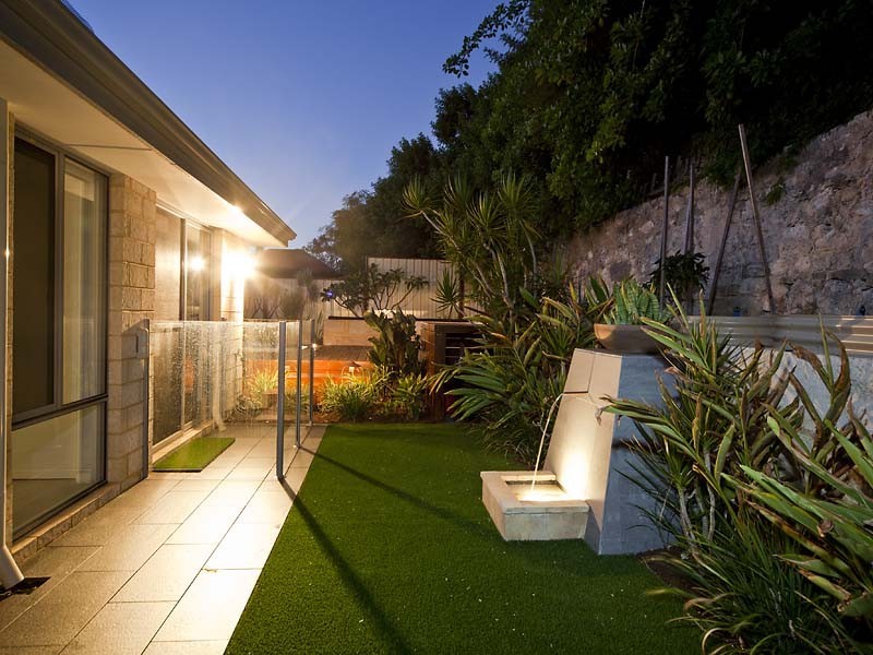 198 Hampton Road, Beaconsfield WA 6162