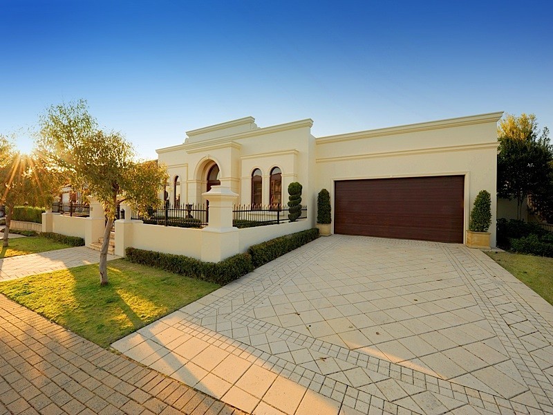 49 Amity Boulevard, Coogee WA 6166