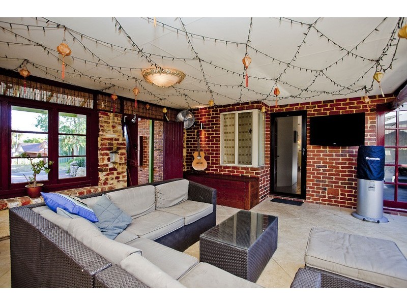 5 Tracey Mews, Hamilton Hill WA 6163