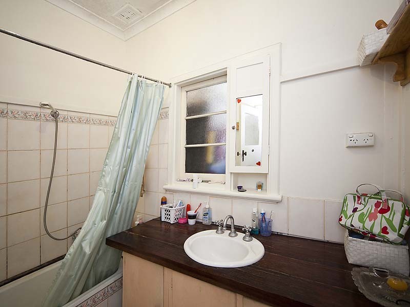 22 Joslin, Hilton WA 6163