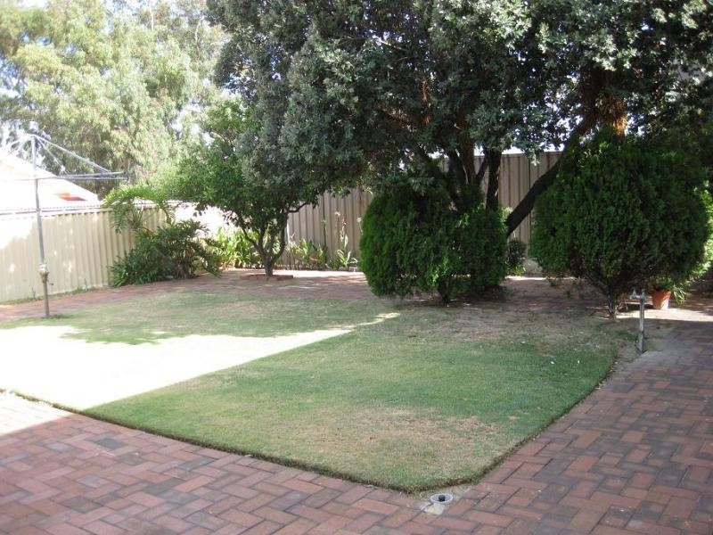17 Kanimbla Street, Bicton WA 6157