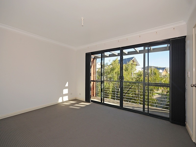 3/27 Burns Street, North Fremantle WA 6159