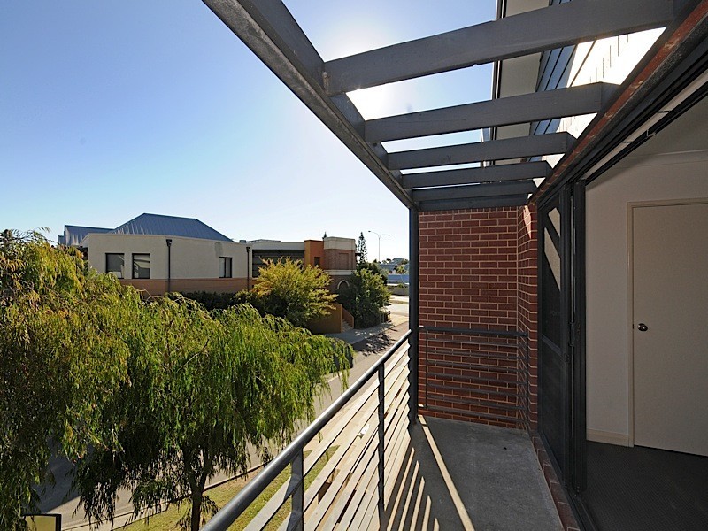 3/27 Burns Street, North Fremantle WA 6159