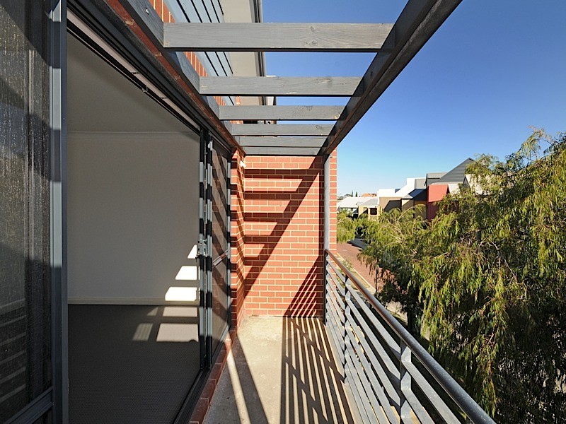 3/27 Burns Street, North Fremantle WA 6159