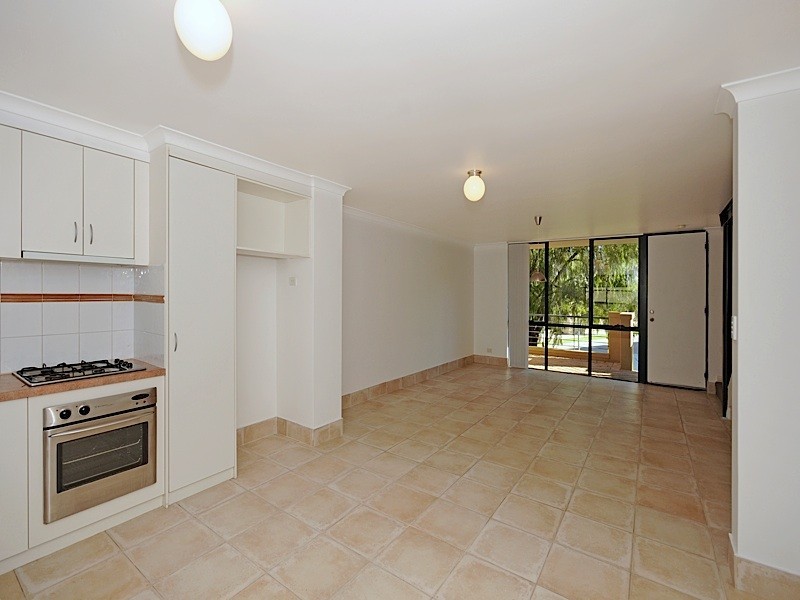 3/27 Burns Street, North Fremantle WA 6159