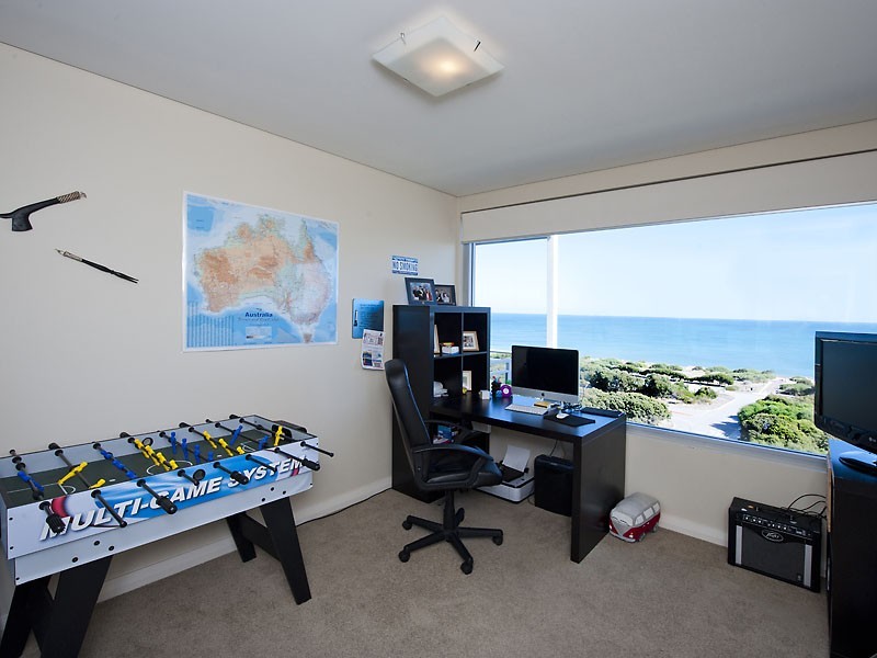 19/52 Rollinson Road, North Coogee WA 6163