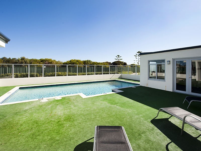 19/52 Rollinson Road, North Coogee WA 6163