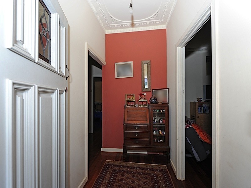 76 Kitchener Road, Melville WA 6156