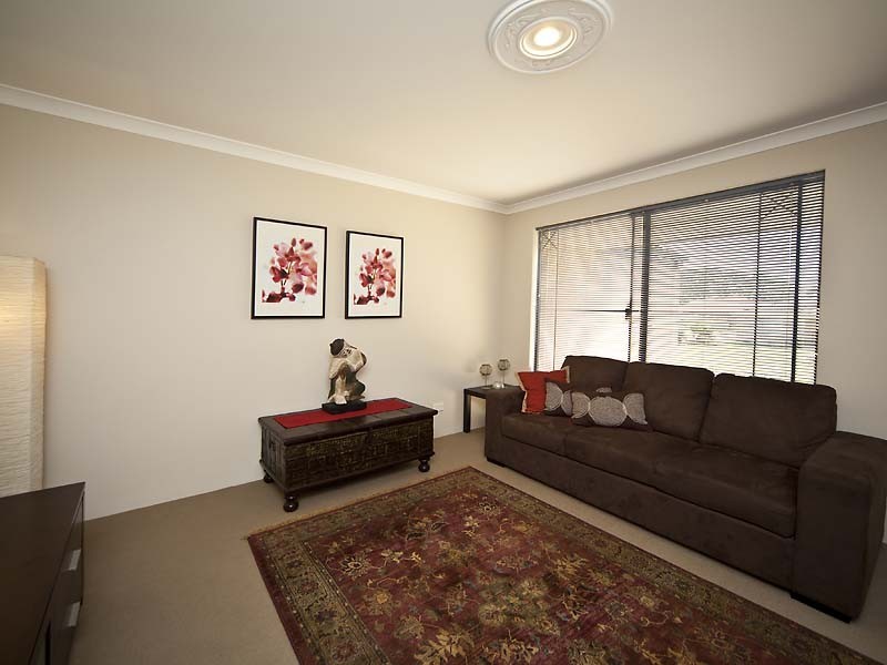 8 Okra Court, Munster WA 6166