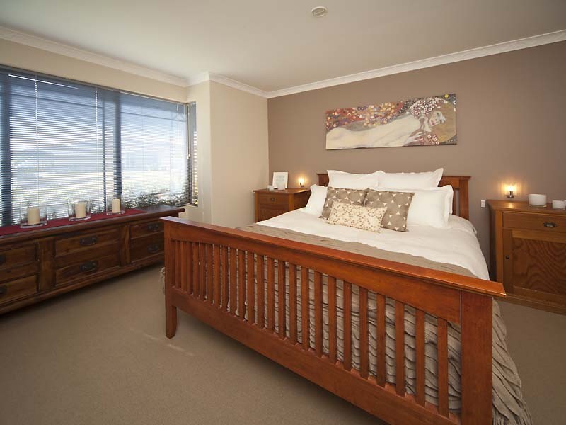 8 Okra Court, Munster WA 6166