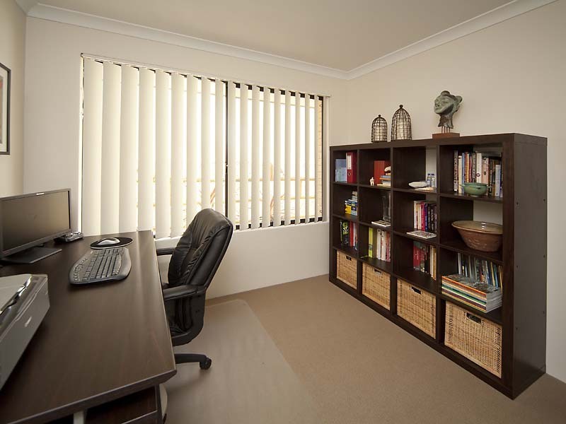 8 Okra Court, Munster WA 6166