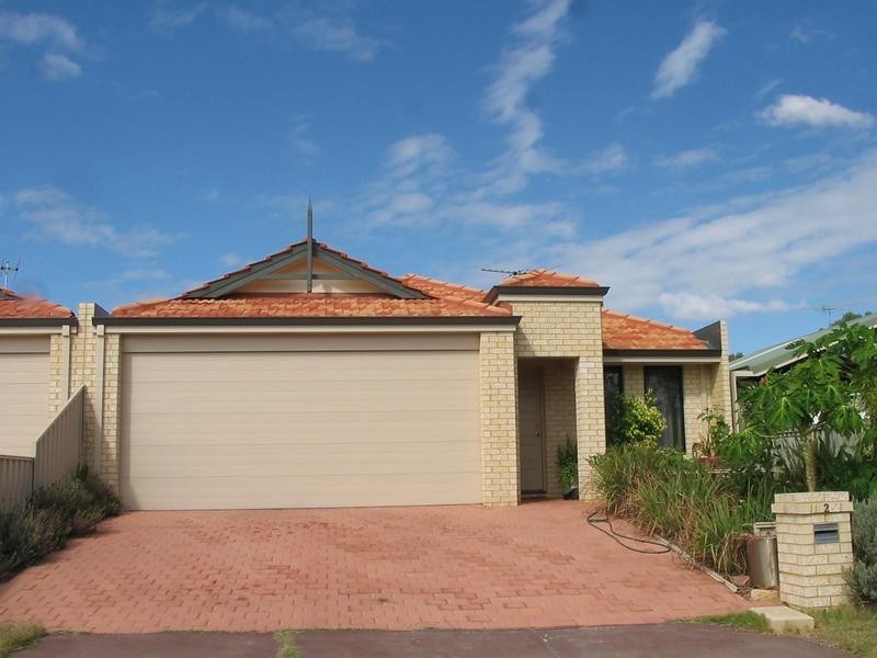 2B McKleery Rd, Kardinya WA 6163