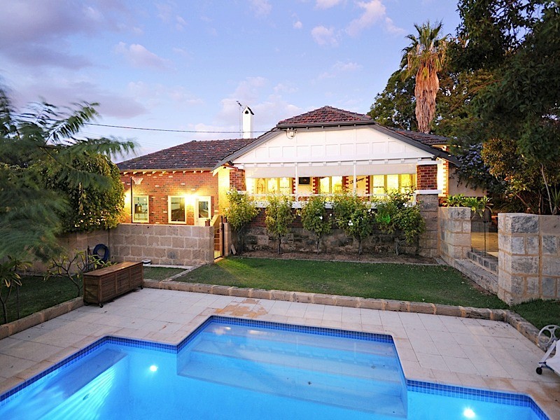 14 Prinsep Road, Melville WA 6156