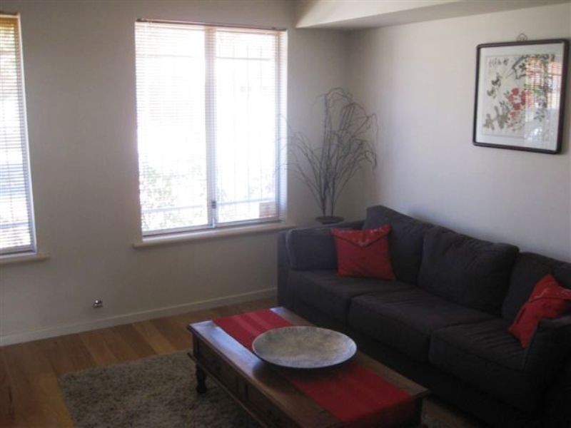 90b Hordern Street, Victoria Park WA 6100