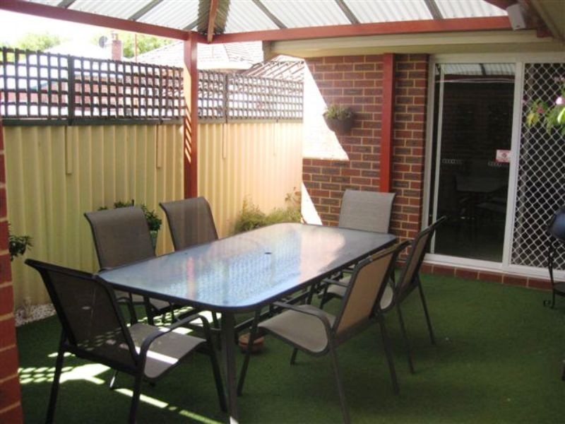 90b Hordern Street, Victoria Park WA 6100