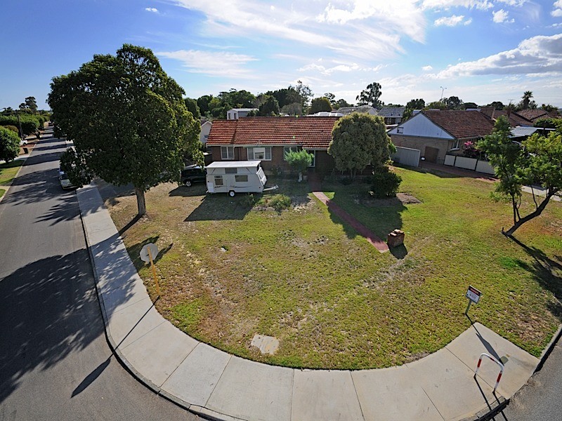 8 Worley Street, Willagee WA 6156