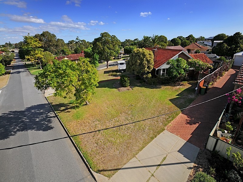 8 Worley Street, Willagee WA 6156