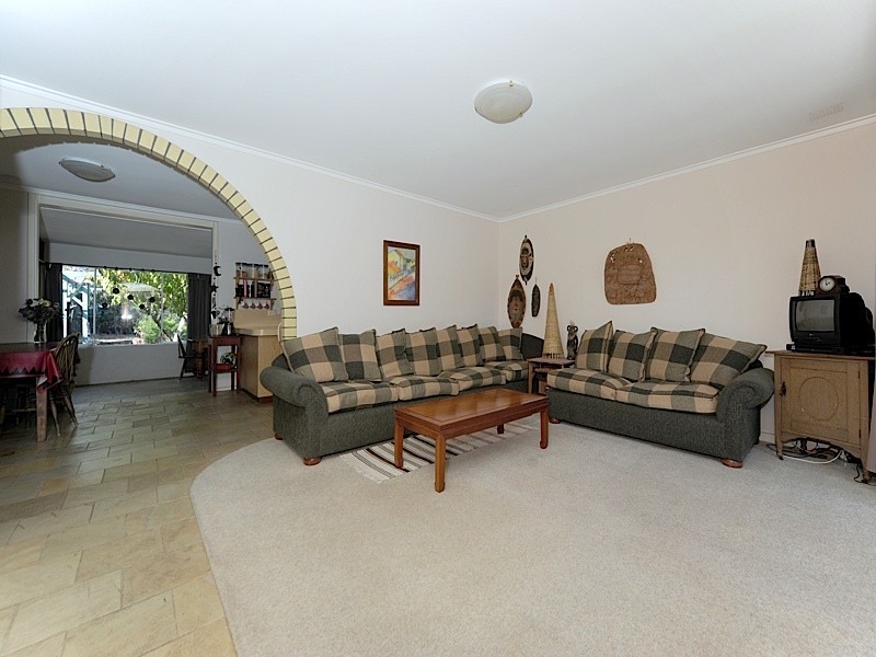 22 Pass Crescent, Beaconsfield WA 6162