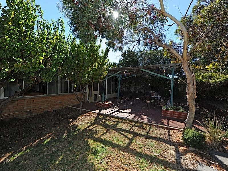 22 Pass Crescent, Beaconsfield WA 6162