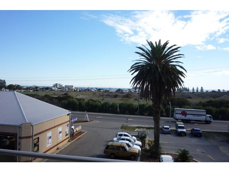 6/3 Rockingham Road, Hamilton Hill WA 6163