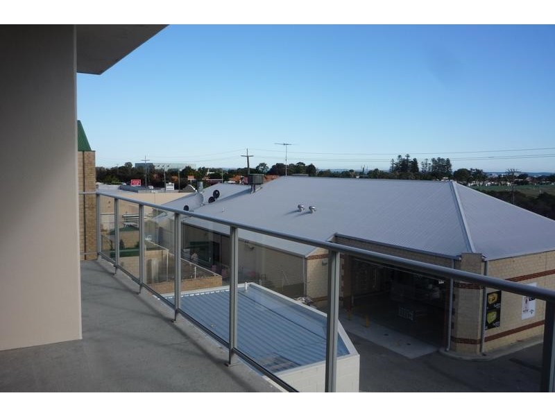 6/3 Rockingham Road, Hamilton Hill WA 6163