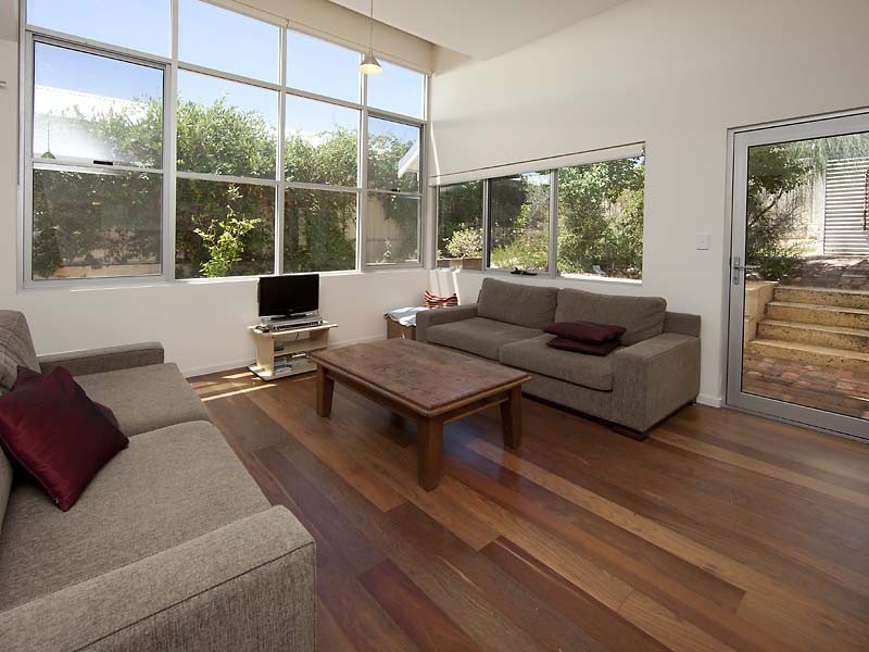 36 Wood Street, White Gum Valley WA 6162