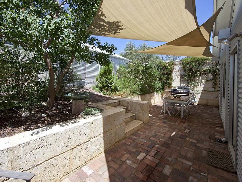 36 Wood Street, White Gum Valley WA 6162