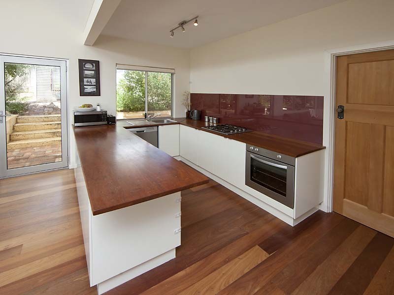 36 Wood Street, White Gum Valley WA 6162